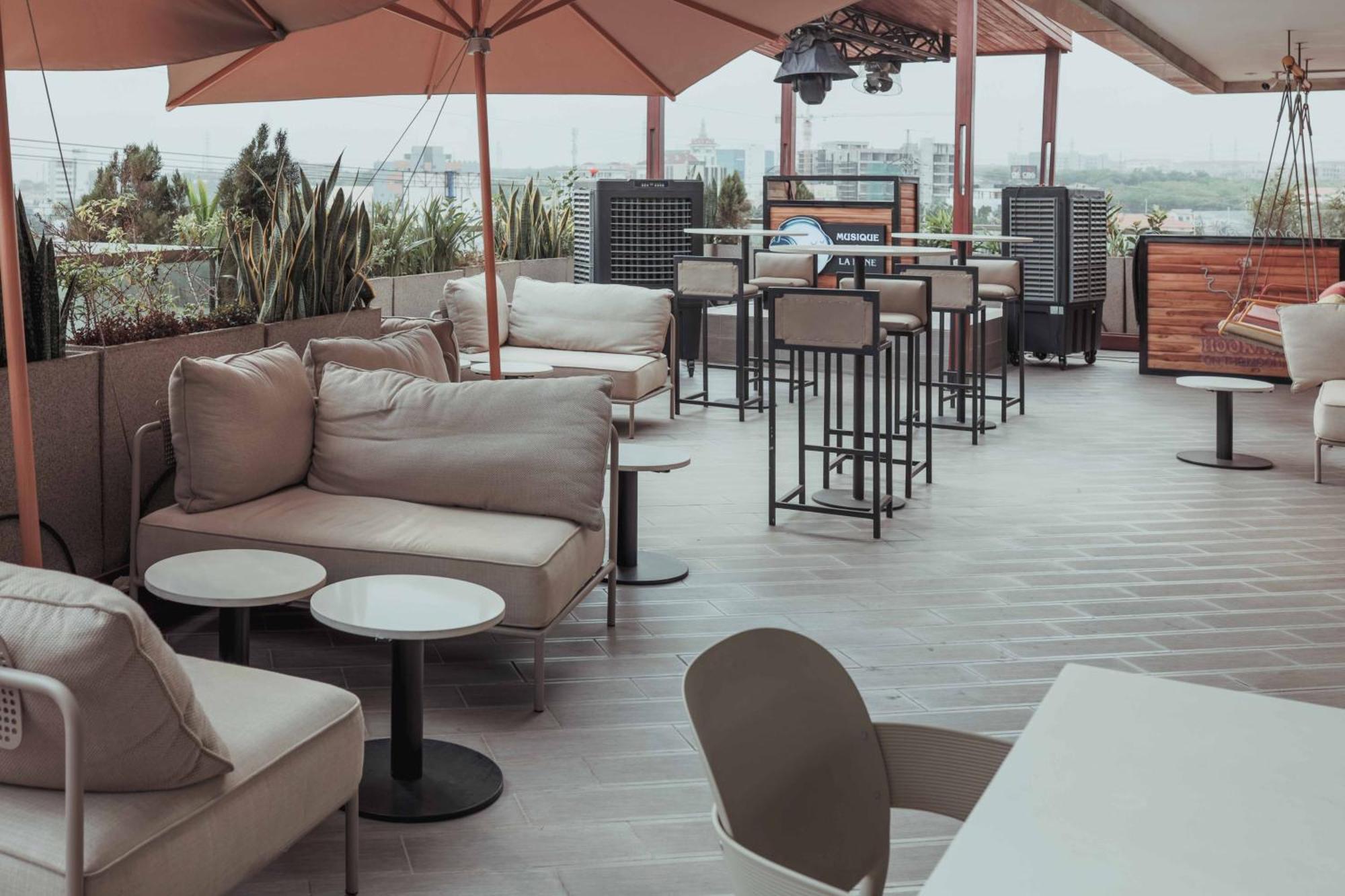 Accra Luxury Apartments @ The Signature Экстерьер фото