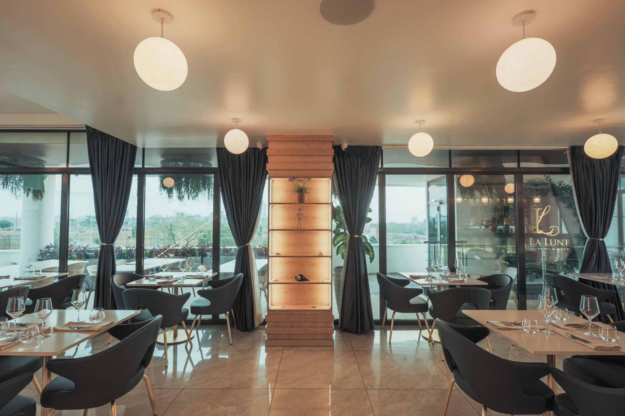 Accra Luxury Apartments @ The Signature Экстерьер фото